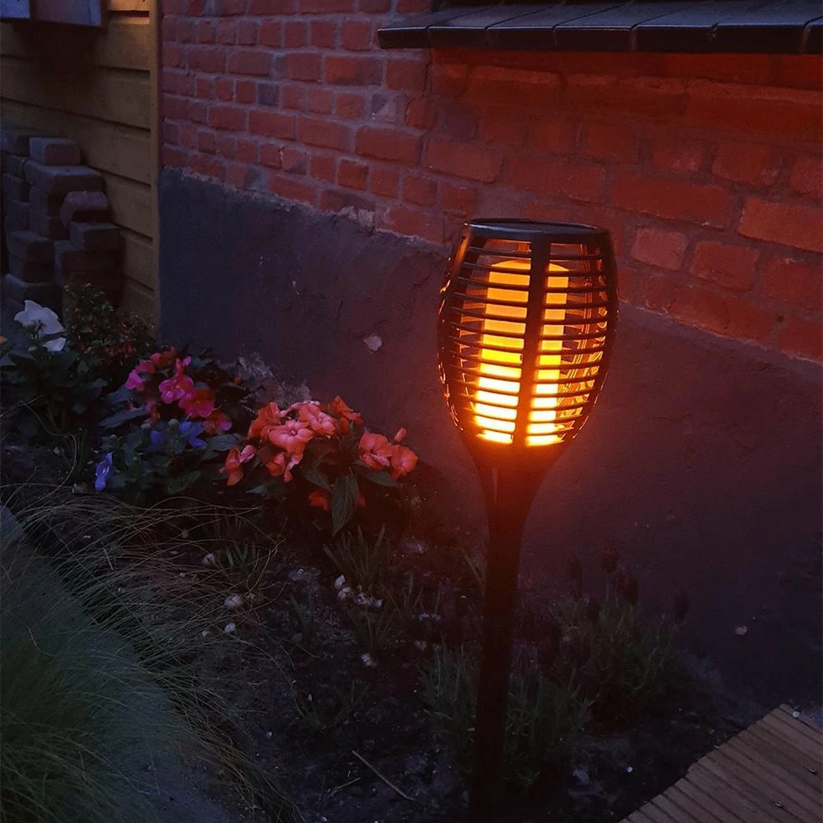 LedKoning Lampe Solaire LED Valeur De La Torche Réglée Avec Capteur Crépusculaire Et Effet De Flamme 8 LedKoning Lampe Solaire LED Valeur De La Torche Réglée Avec Capteur Crépusculaire Et Effet De Flamme – Image 8