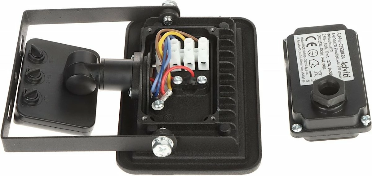 Adviti Lampe D'extérieur Avec Détecteur De Mouvement FARO S - Eclairage De Jardin IP44 - Applique D'extérieur 1600 Lumen - Éclairage Extérieur 4000K - Projecteur Zwart 5 Adviti Lampe D'extérieur Avec Détecteur De Mouvement FARO S - Eclairage De Jardin IP44 - Applique D'extérieur 1600 Lumen - Éclairage Extérieur 4000K - Projecteur Zwart – Image 5