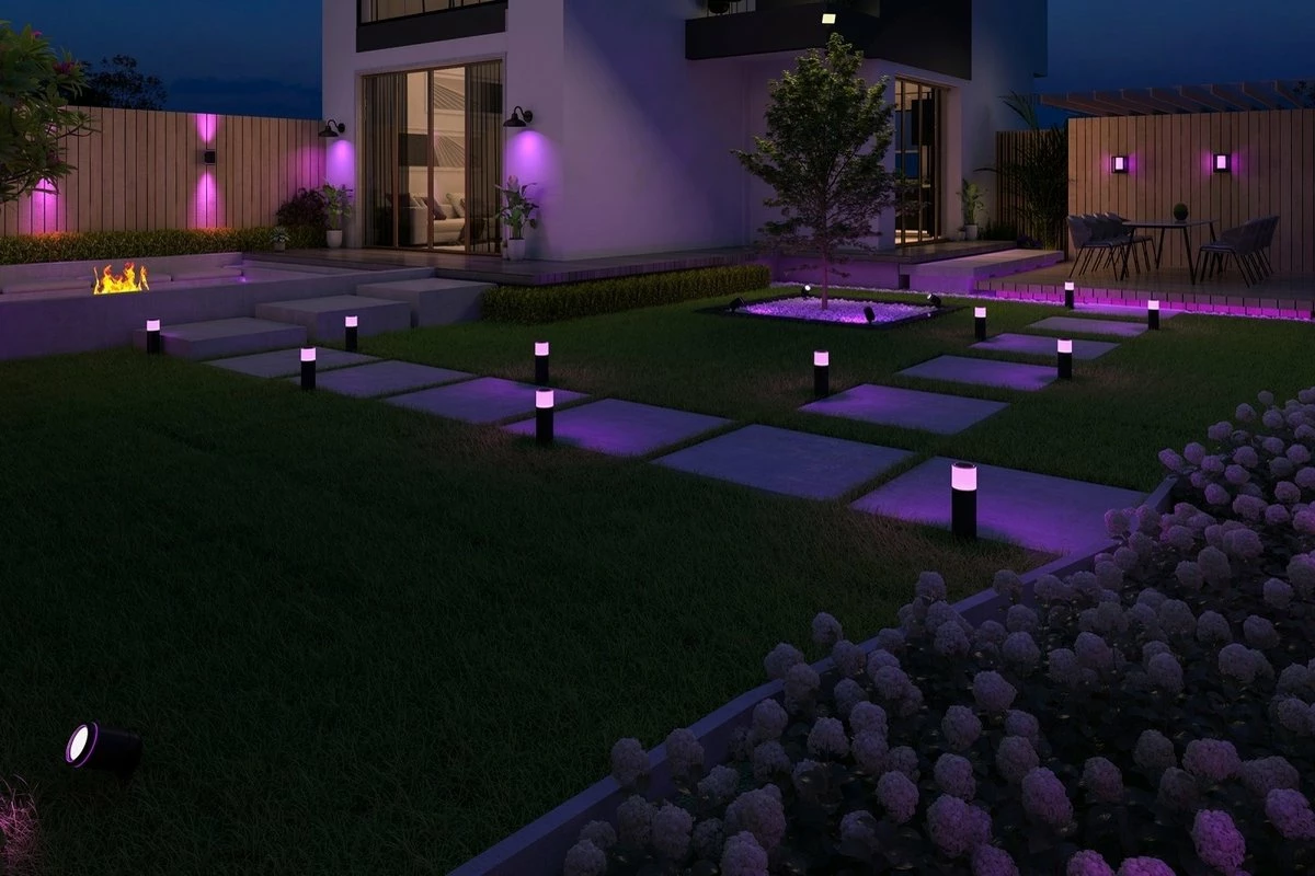 Calex Lampe De Jardin LED Extérieure Intelligente - Lampe Sur Pied Intelligente Avec Application - Lumière RVB Et Blanche Chaude - Spot De Sol Intelligent Pour Jardin - 4W - Noir 11 Calex Lampe De Jardin LED Extérieure Intelligente - Lampe Sur Pied Intelligente Avec Application - Lumière RVB Et Blanche Chaude - Spot De Sol Intelligent Pour Jardin - 4W - Noir – Image 11