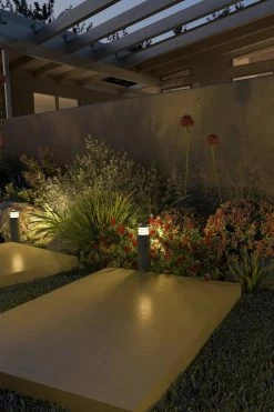 Calex Lampe De Table LED Intelligente - Wifi Lumière D'ambiance - RVB Et Lumière Blanche Chaude - Noir -Glass Vases Boutique de vente 799x1200