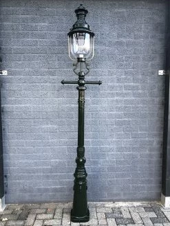 ETW Lanterne Sur Pied, Lampe D'extérieur, Lampadaire, Lampe De Jardin, éclairage Extérieur, Yard Lamp, Lanterne, 250cm, Bruxelles.